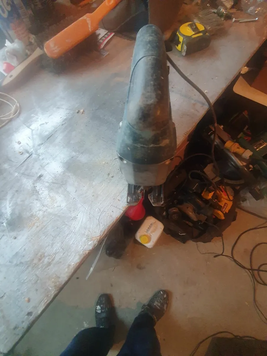 Bosch jigsaw sds 110v - Image 1