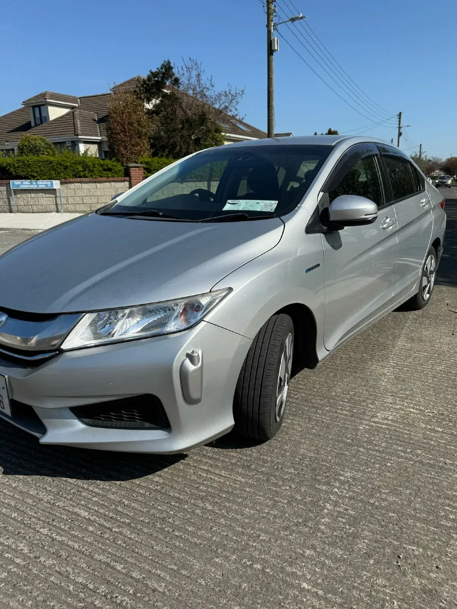 Honda City Grace Auto Hybrid 2016 - Image 4