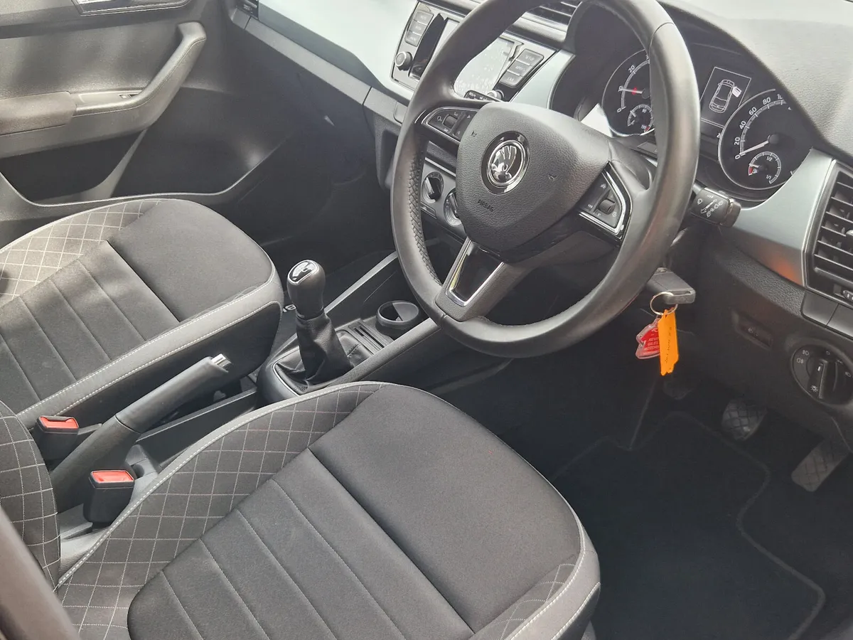 Skoda Fabia  AMBITON 1.0 TSI - Image 4
