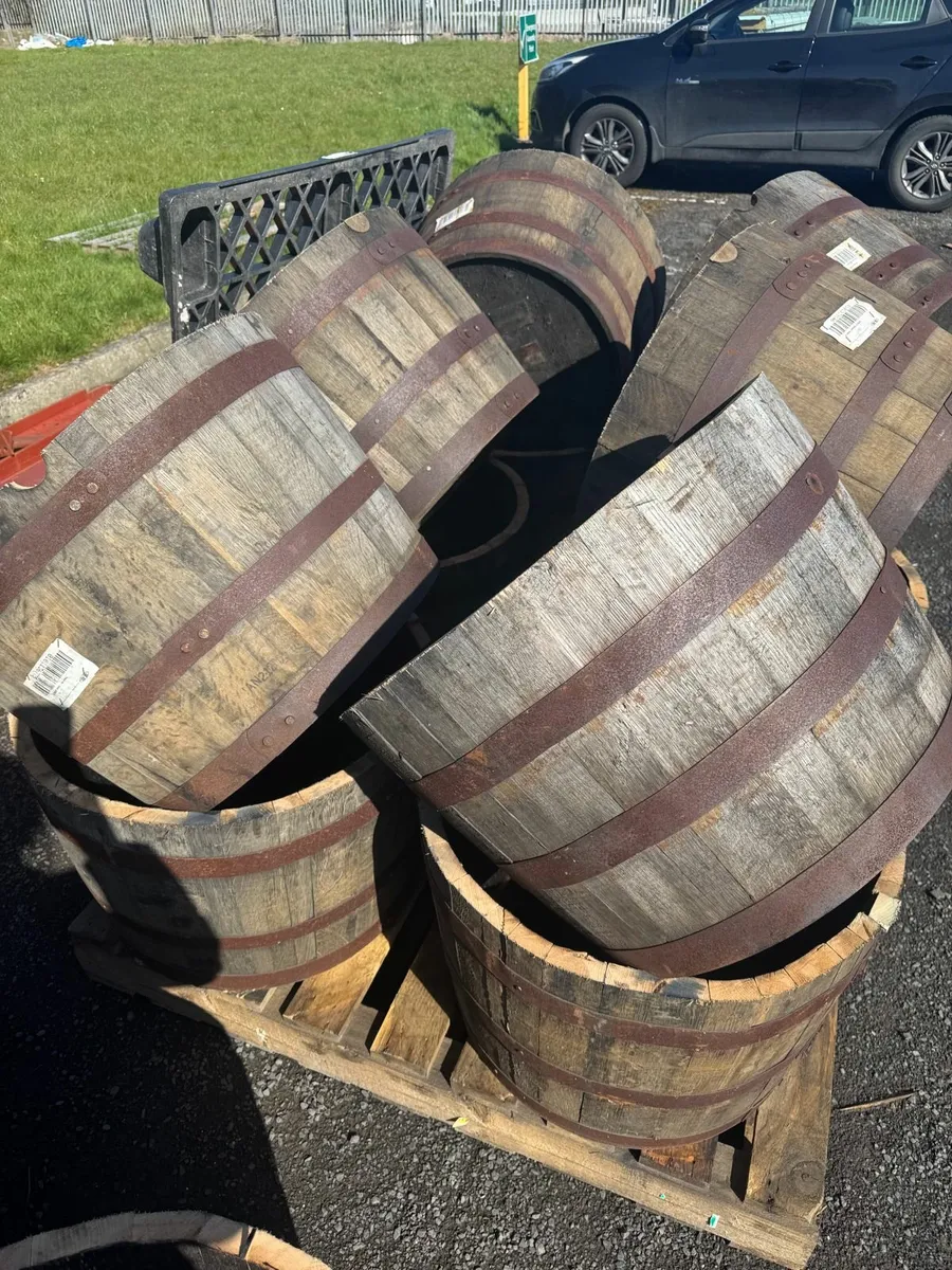 Half whiskey barrels - Image 2