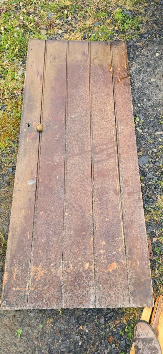 Old pub furniture - Image 2