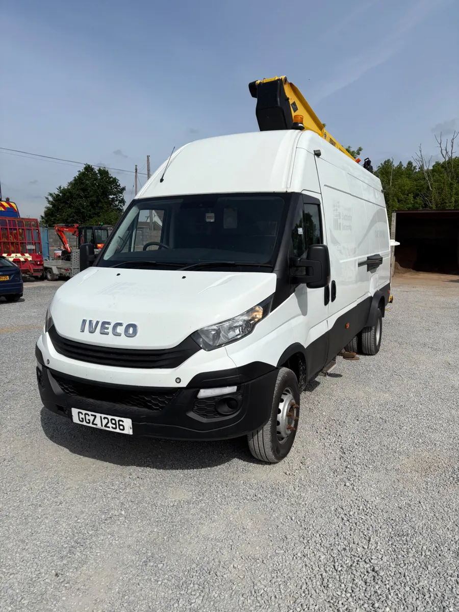 2017 Iveco Daily & 14.3M Man Lift - Image 2