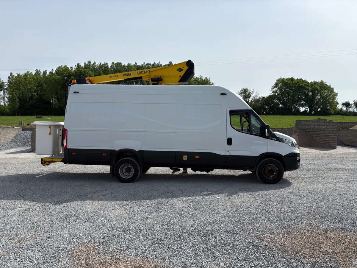 2017 Iveco Daily & 14.3M Man Lift - Image 3