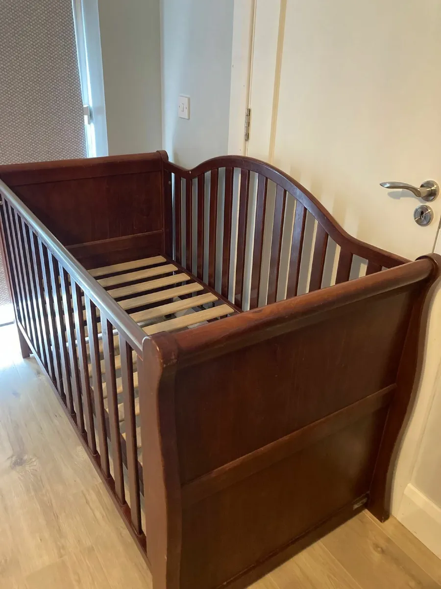 Cot bed - Image 1
