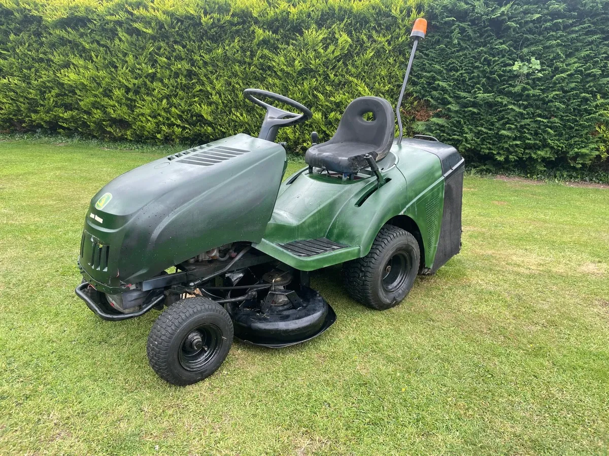 Ride On Lawnmower - Image 1