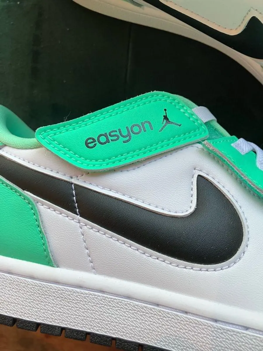 Nike Jordan 1 low easyon  UK 10 - Image 1