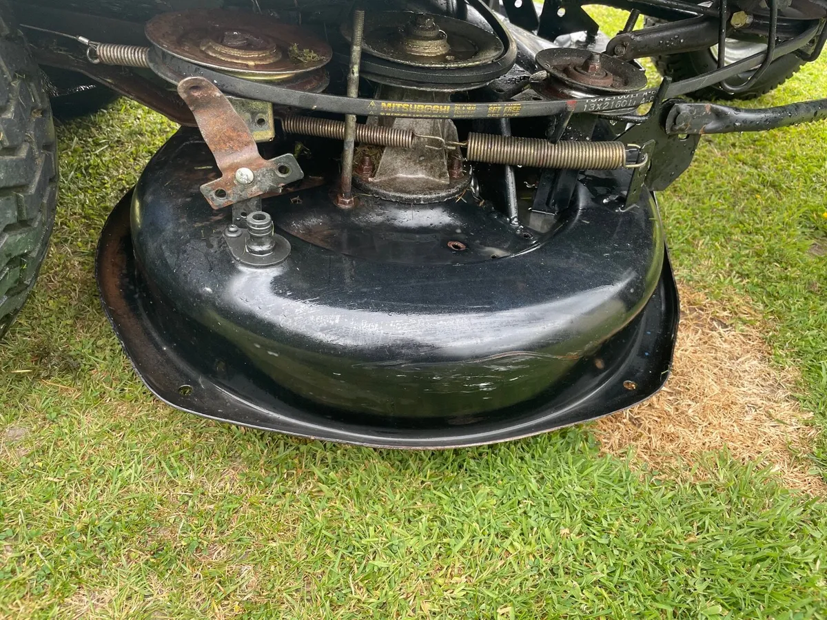 Ride On Lawnmower - Image 3