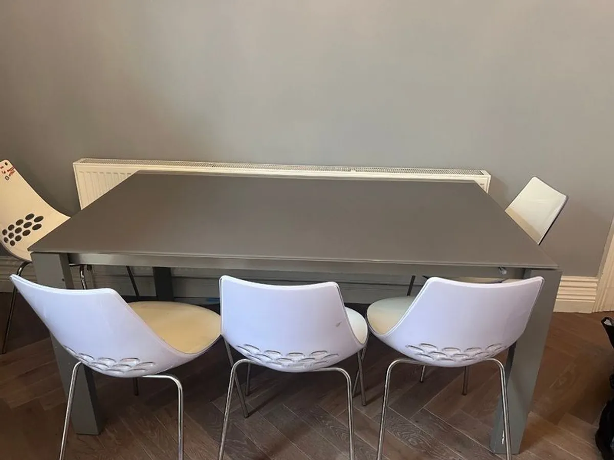 FREE extendable table