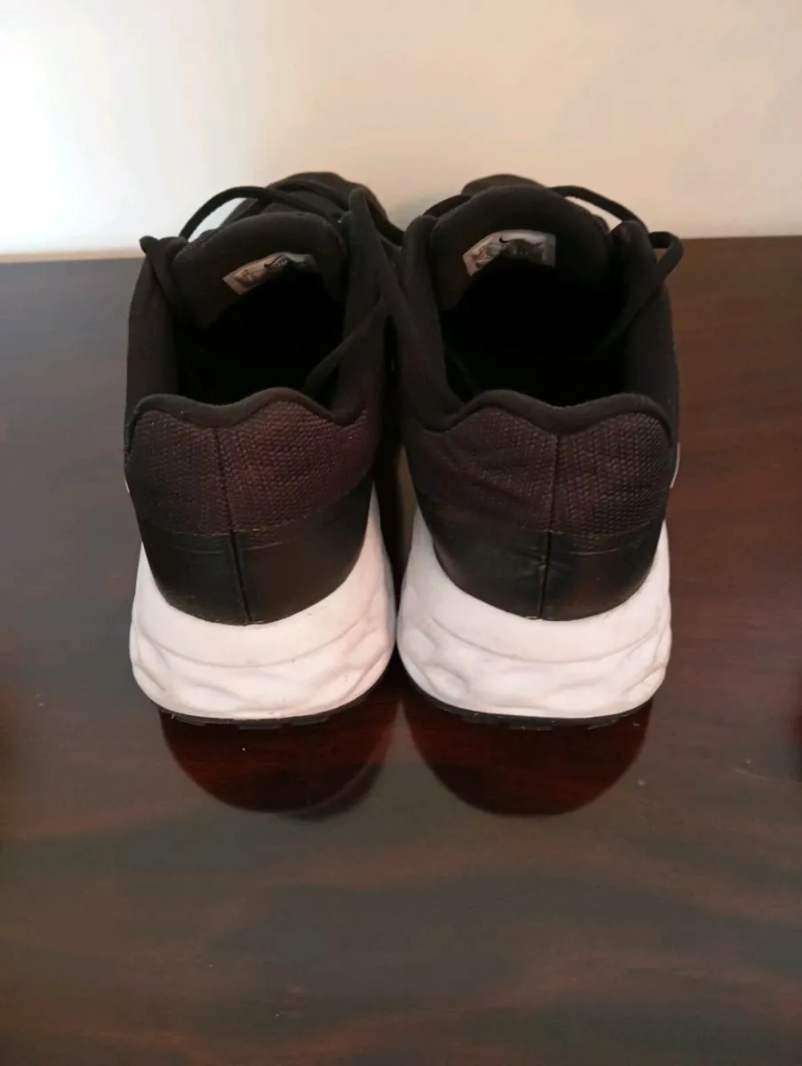 Nike Trainers - Image 3