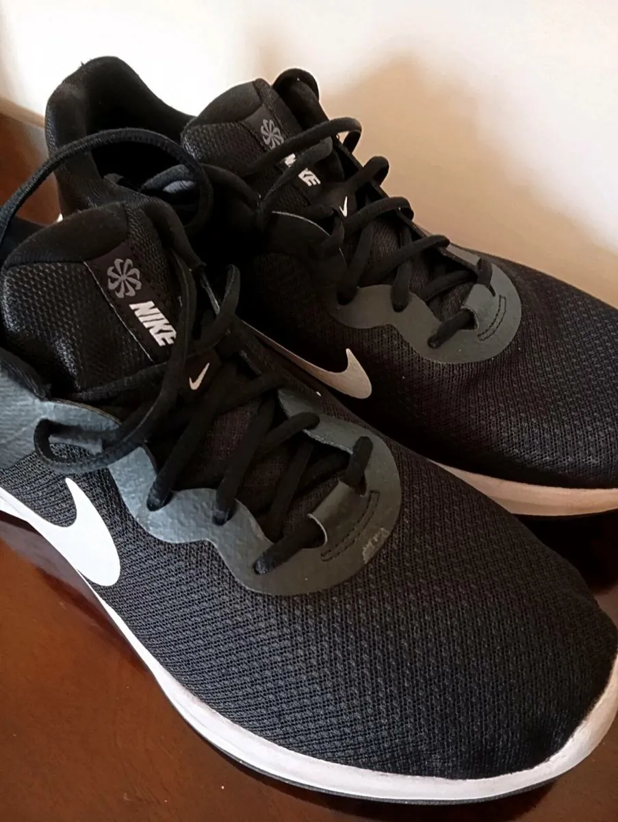 Nike Trainers - Image 4