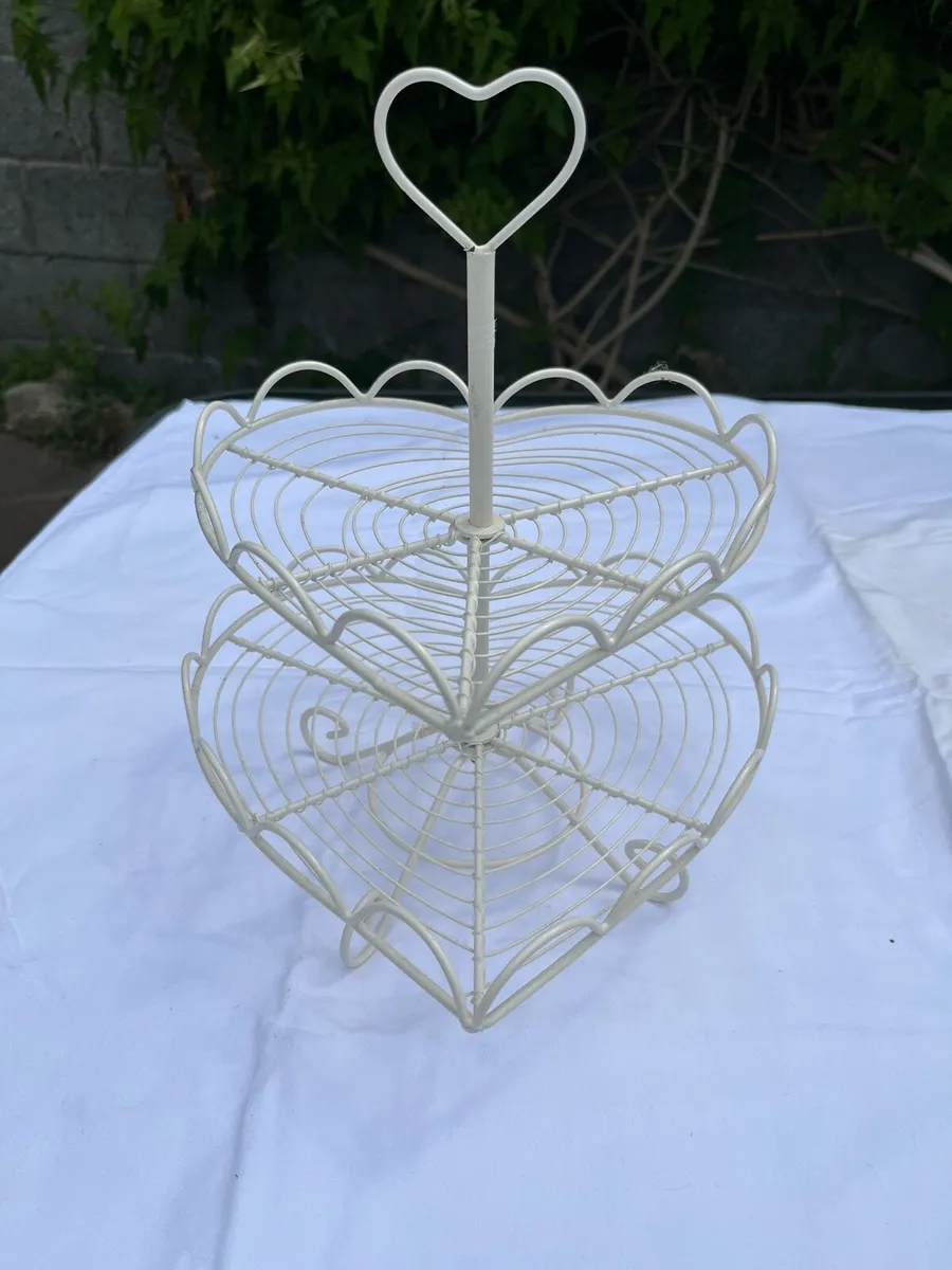 Cake stand - Image 1