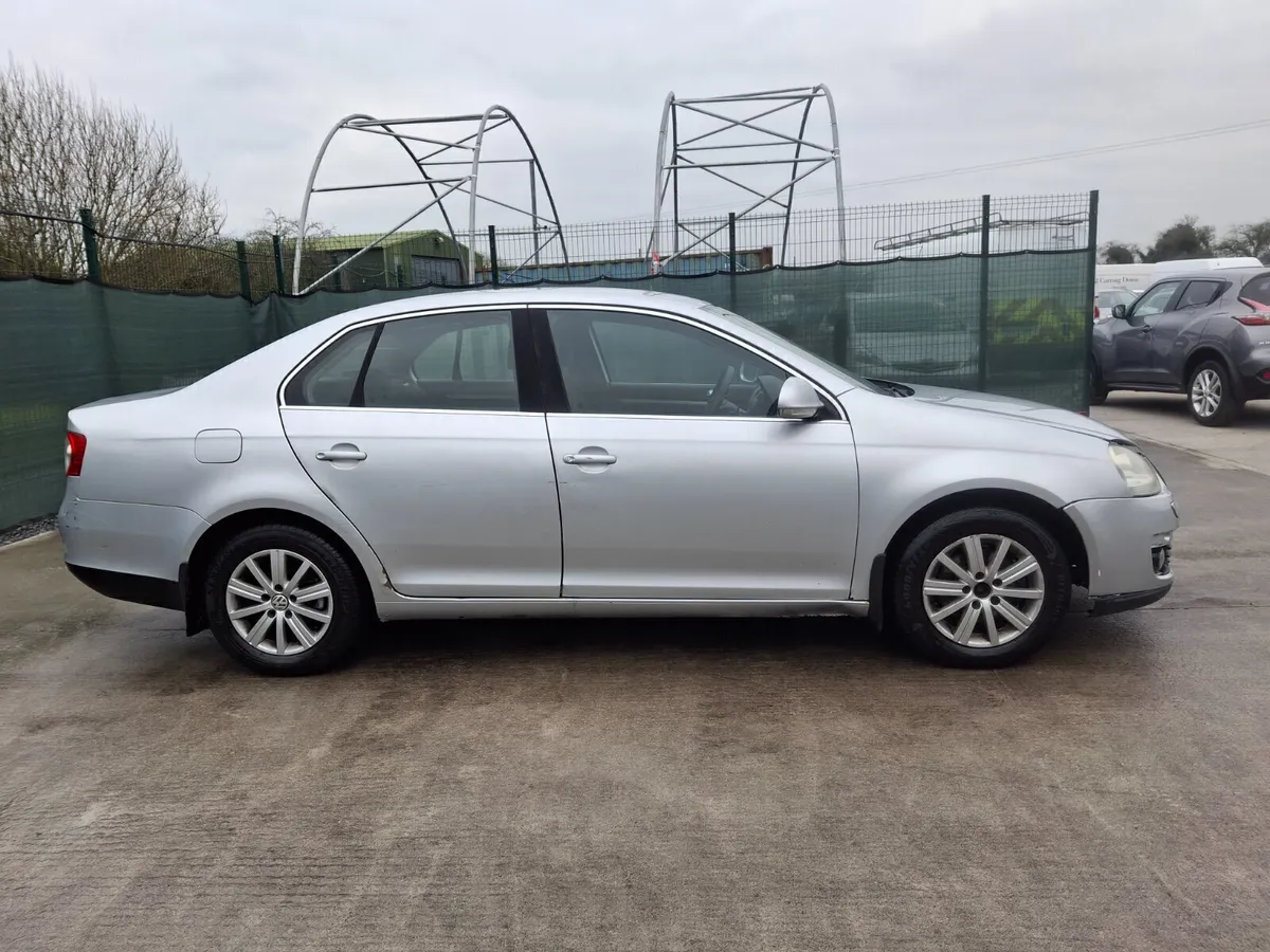 2009 Volkswagen Jetta  1.9 TDI - NP - Image 3