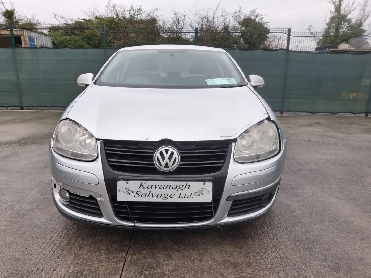 2009 Volkswagen Jetta  1.9 TDI - NP - Image 4