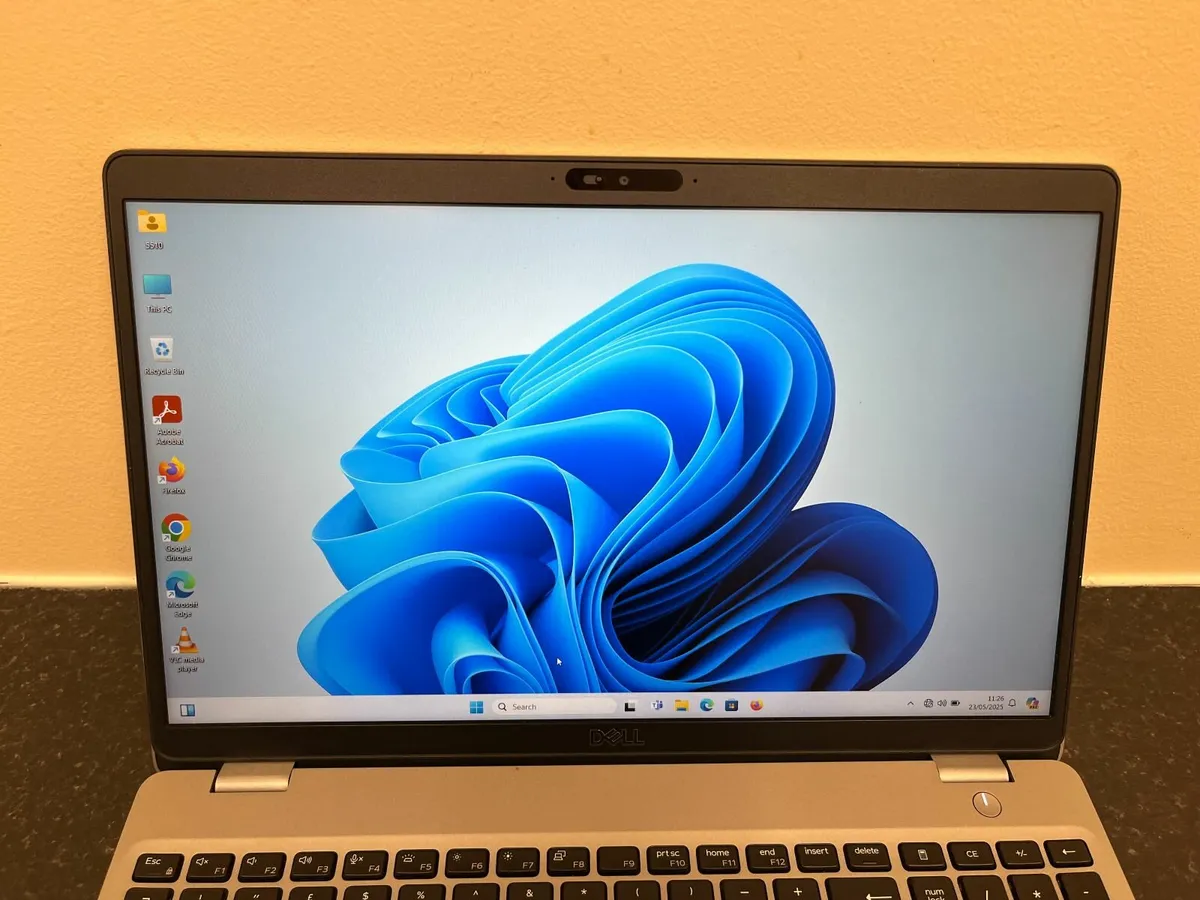 Dell Latitude 5510 i7 Laptop - Image 2
