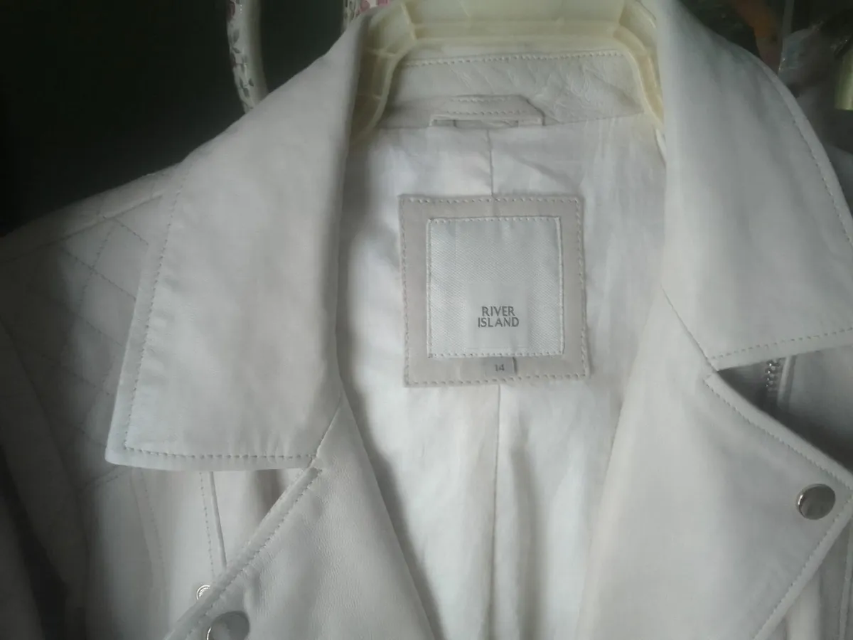 CREAM GENUINE LEATHER BIKER JACKET 14 as NEW - Image 3