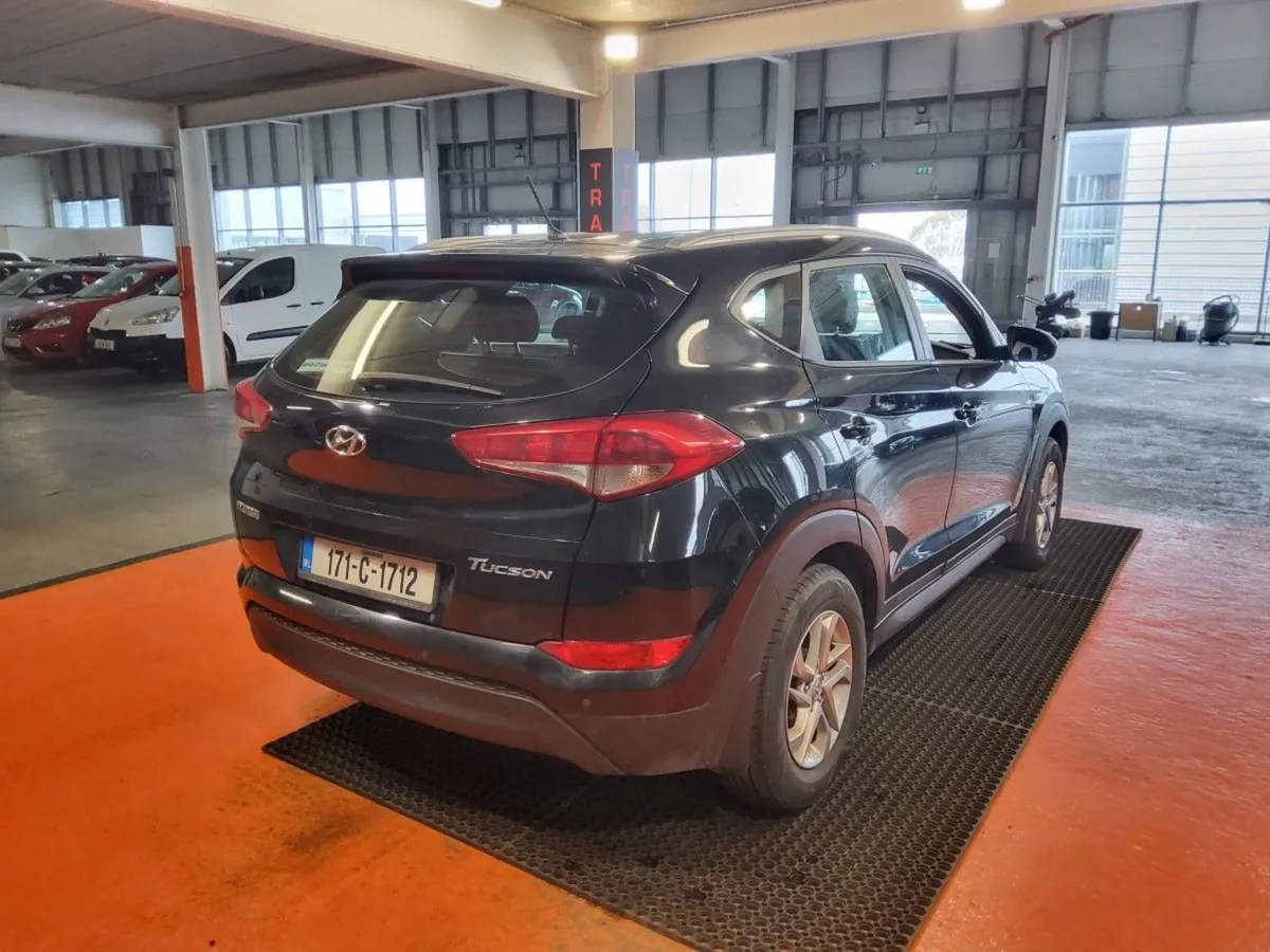Hyundai Tucson 1.7 D Premium - Image 3
