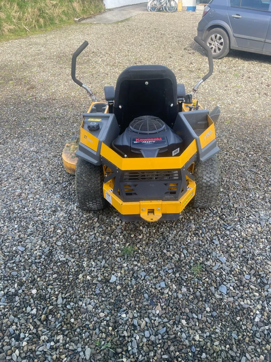 Stiga zero turn mower - Image 3
