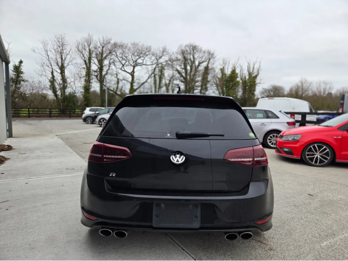 2014 Volkswagen Golf R 2.0 - Image 4