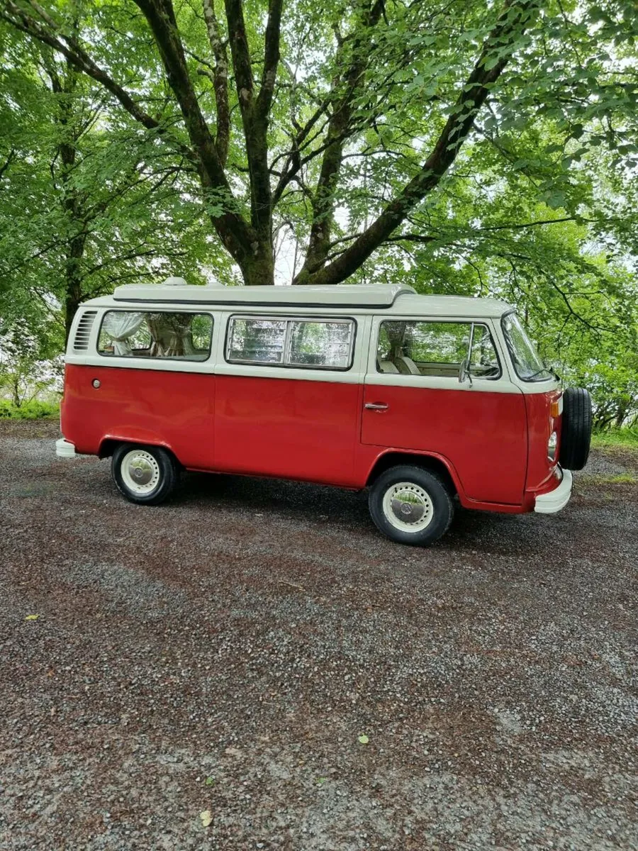 Volkswagen T2 Baywindow camper - Image 2