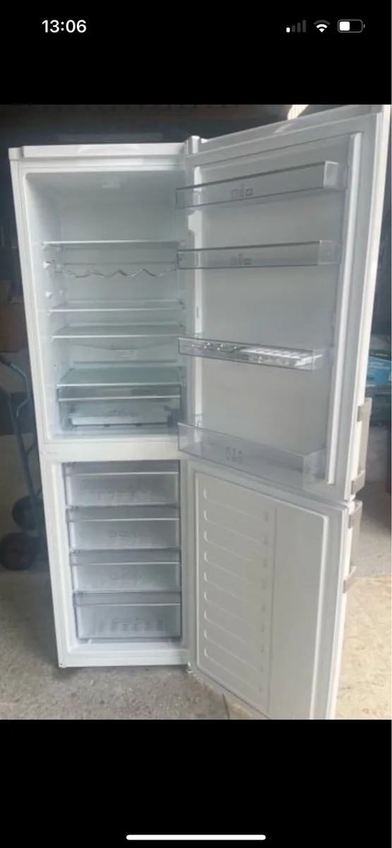 Blomberg fridge freezer - Image 2