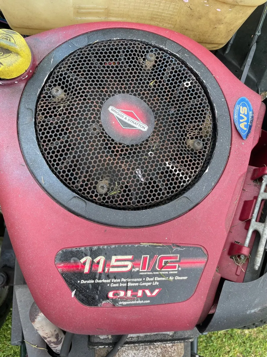 Ride On Lawnmower - Image 4