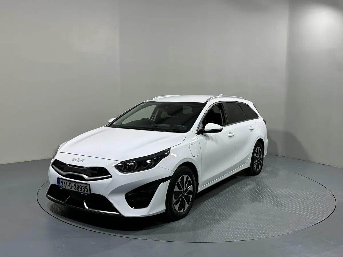 Kia Ceed Estate Sportswagon 1.6 Hybrid PHEV 241 (2 - Image 4