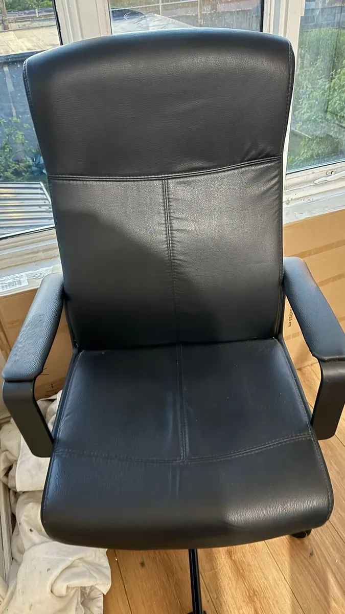 Office Char - Image 1