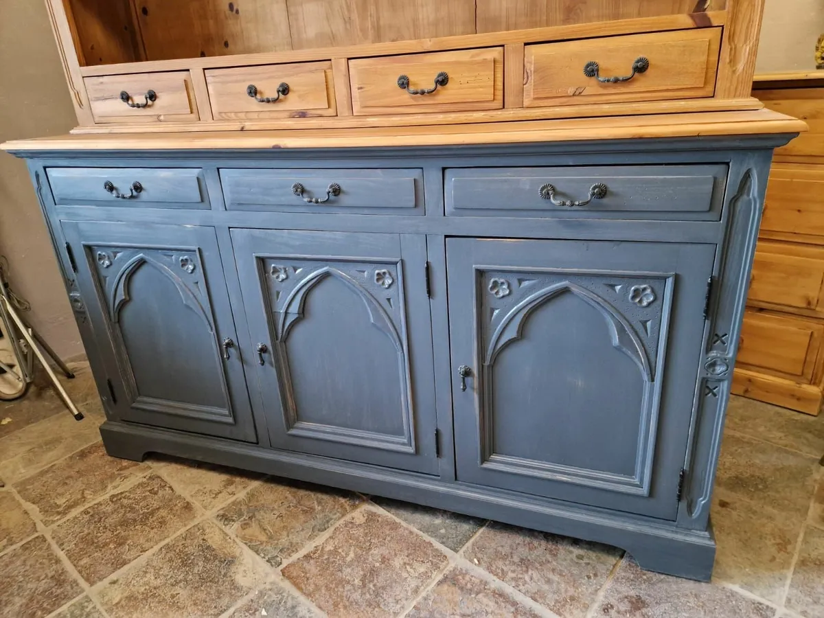6ft wide vintage pine kitchen dresser - Image 4