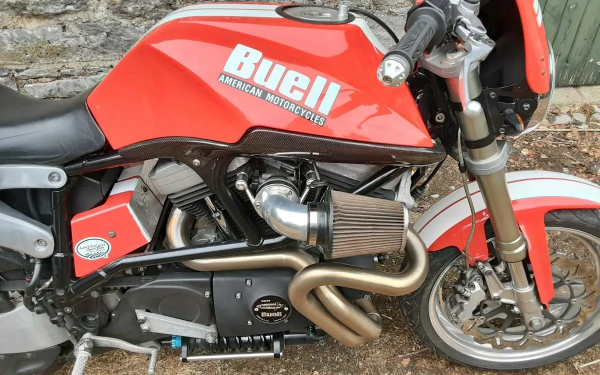 Limited edition No 419 of 800 Buell red stripe! - Image 3