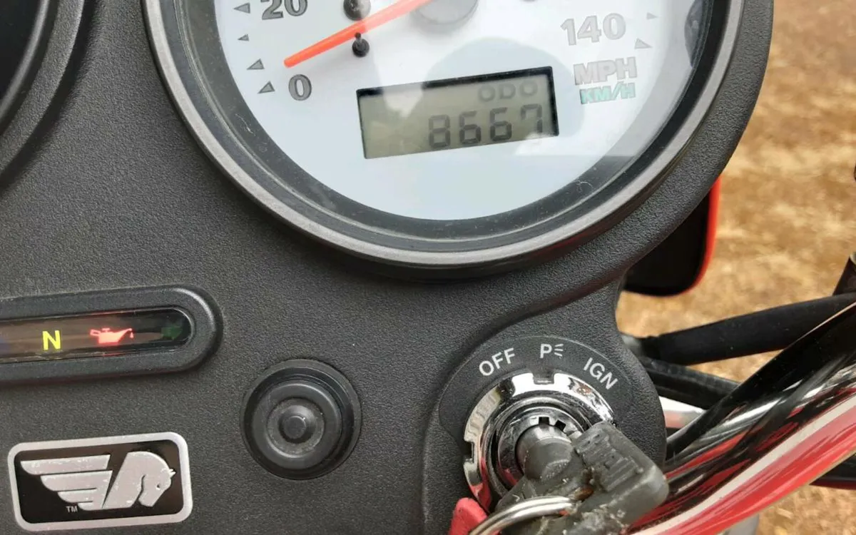 Limited edition No 419 of 800 Buell red stripe! - Image 4