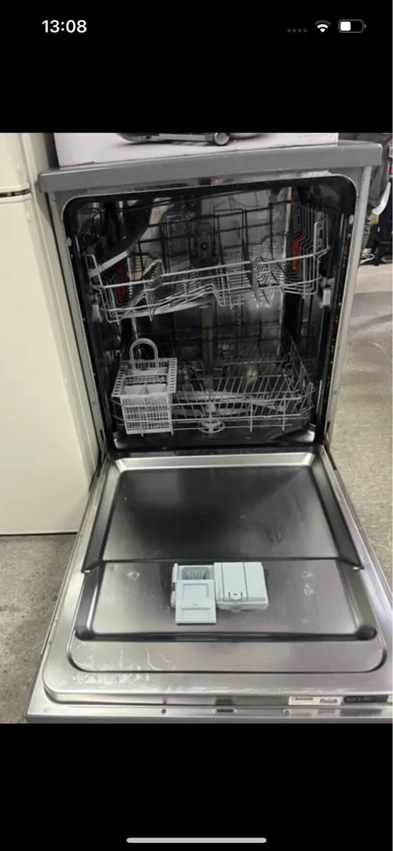 Hotpoint dishwasher - Image 2