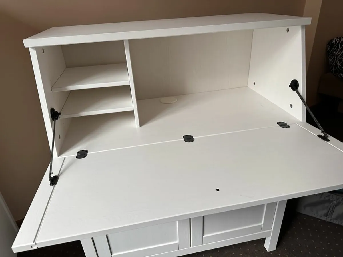 IKEA Hemnes Bureau - Image 3