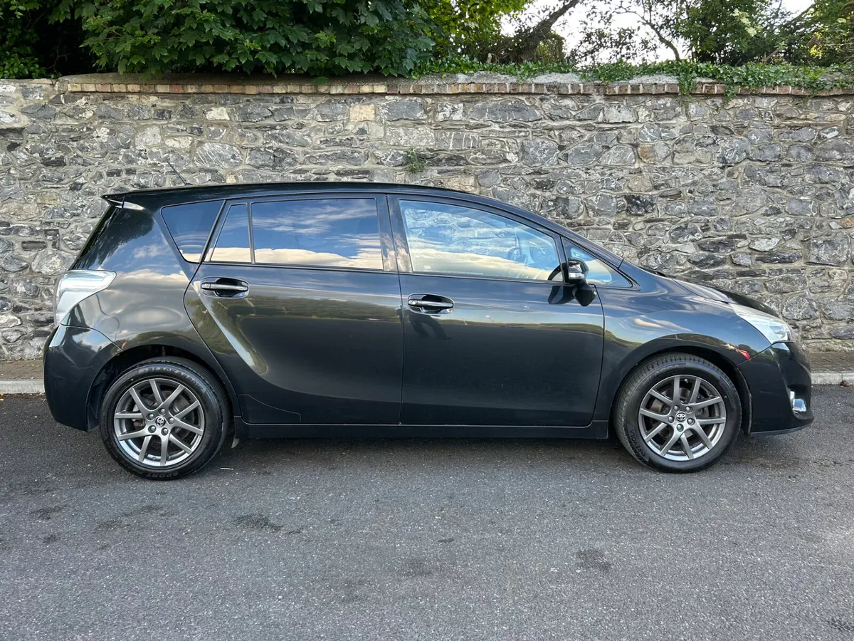 Toyota Verso 2016 Sol - Image 4