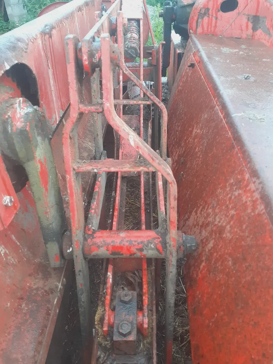 Square baler - Image 3