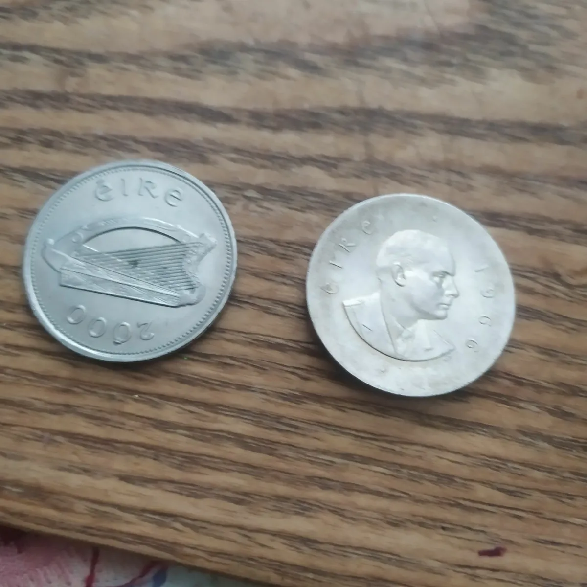 Irish coins.   Mint condition  1988 / 1966 - Image 1