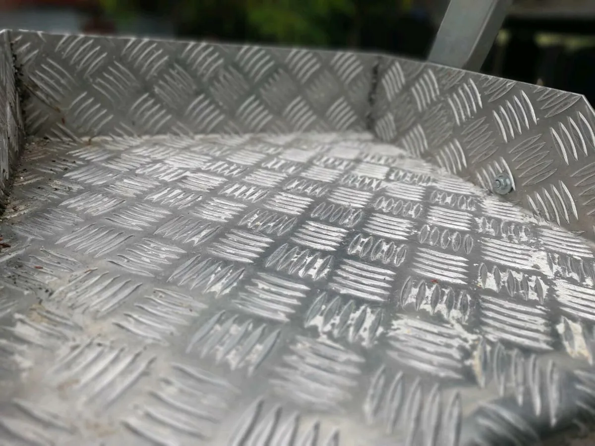 Ladder - Image 3