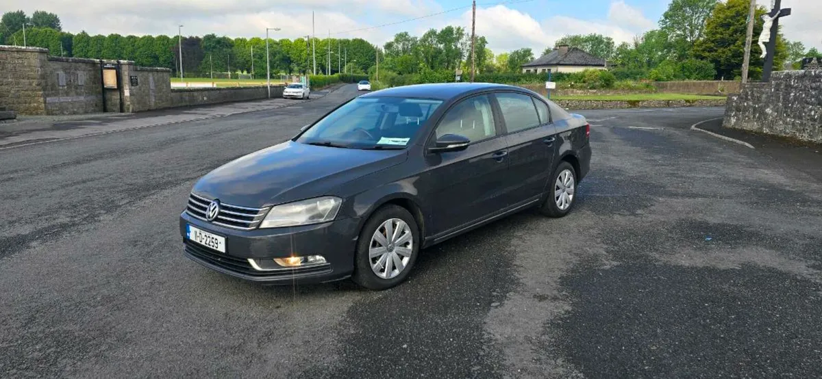 2011 Vw passat 1.6 diesel manual - Image 1