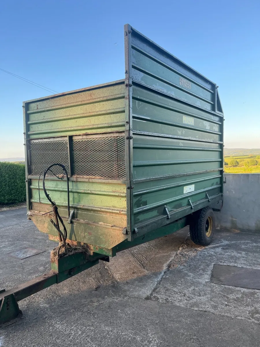 Frazer silage trailer - Image 4