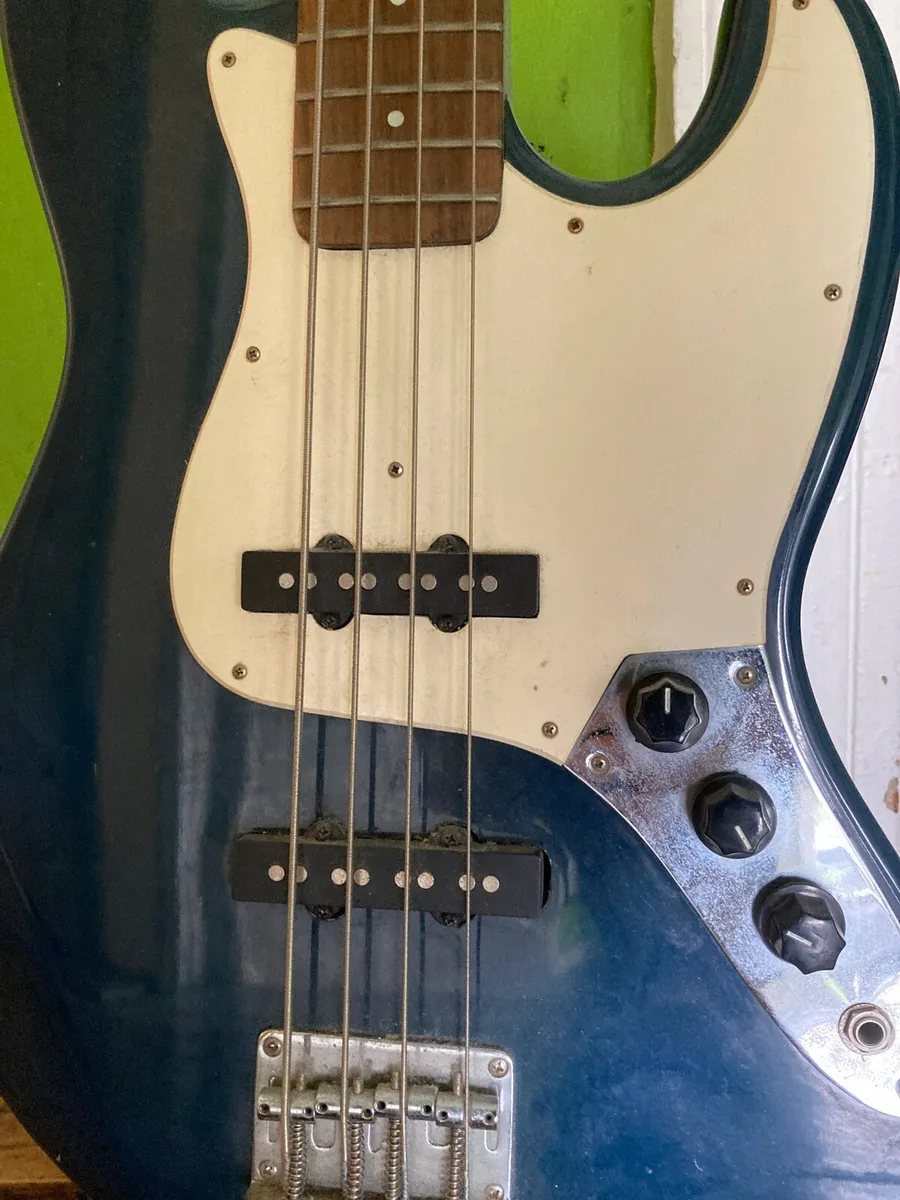 Bass Guitar - Image 3