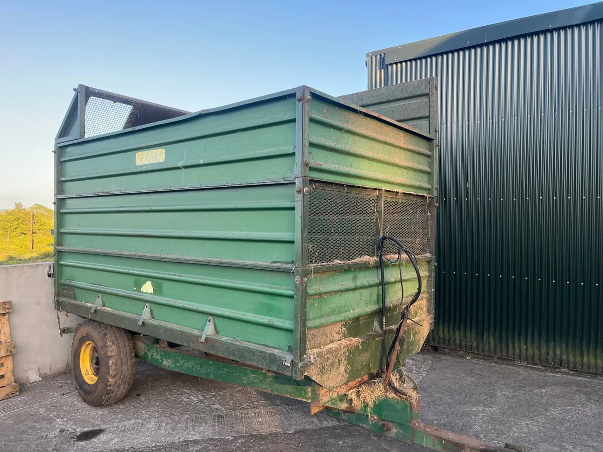 Frazer silage trailer - Image 1