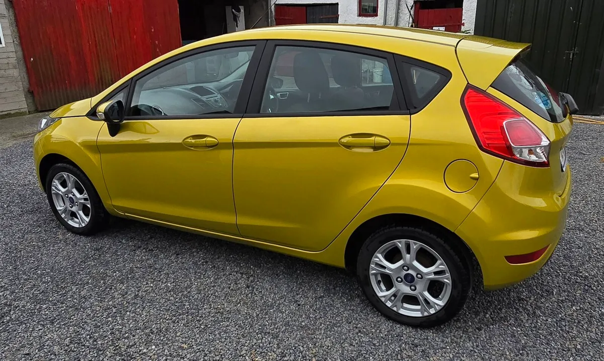 Ford Fiesta 1.2 petrol - Image 4
