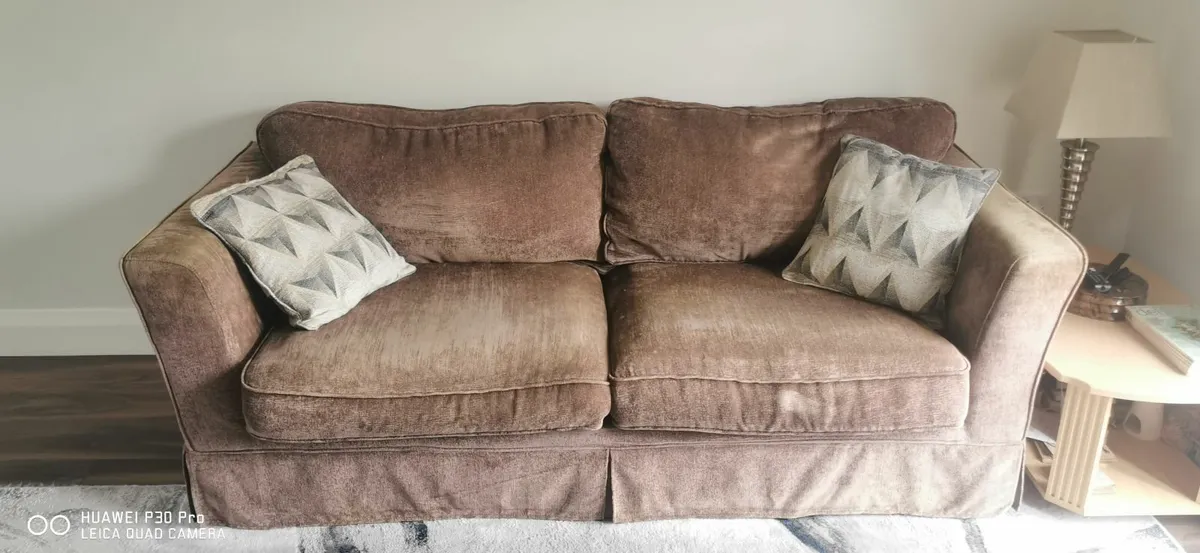 Couch and two armchairs - Image 2