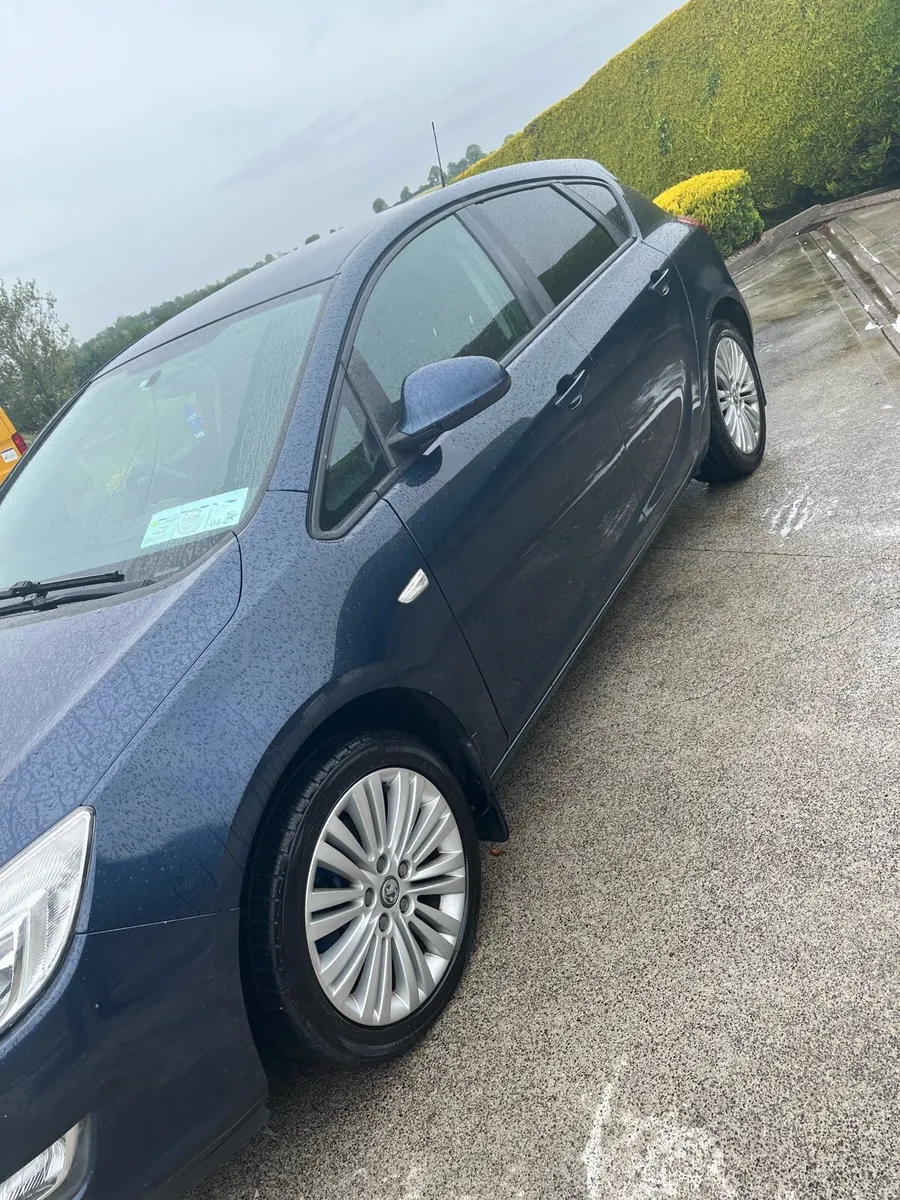 Vauxhall Astra - Image 2