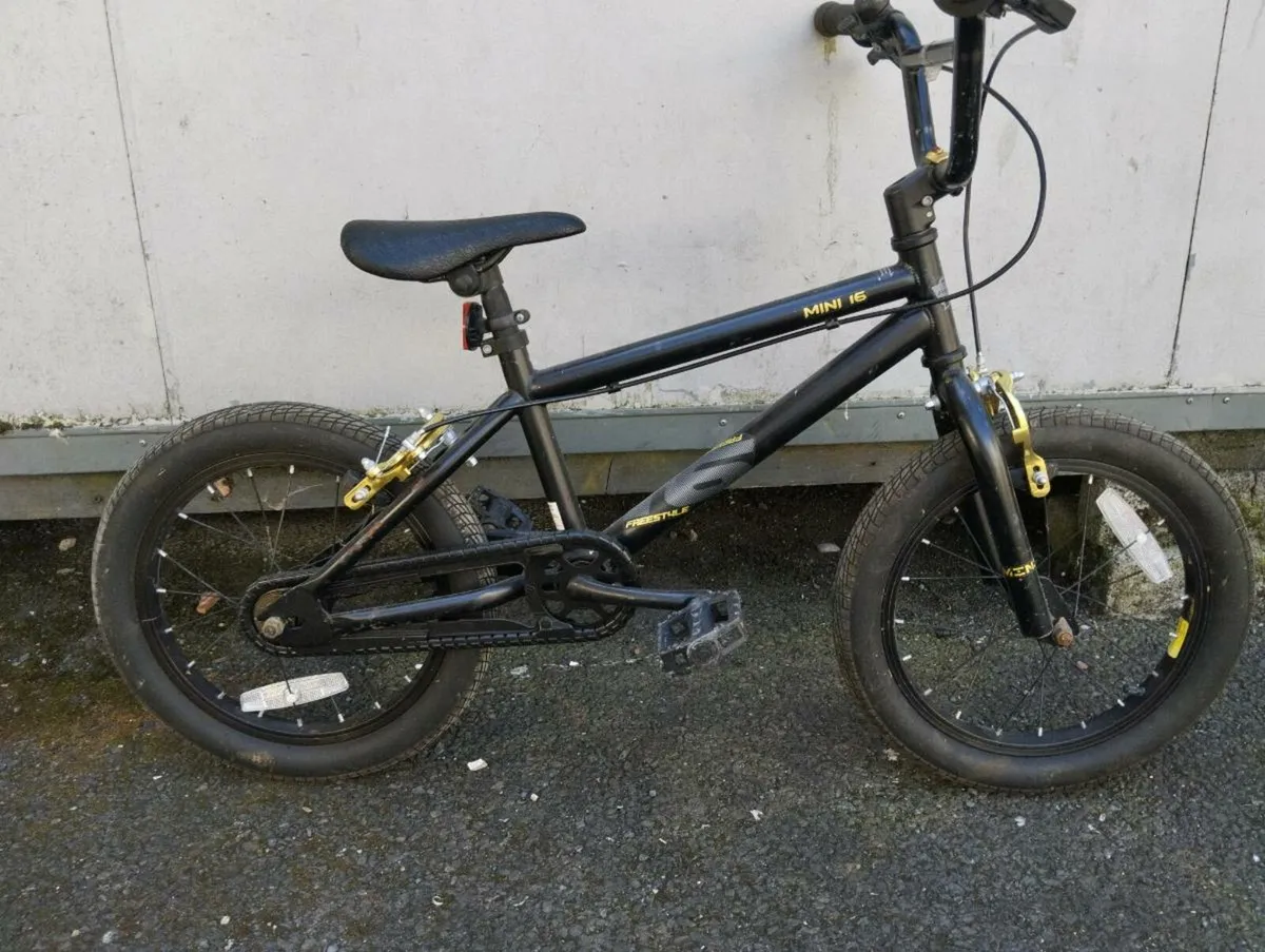 Boys 16inch bike - Image 1