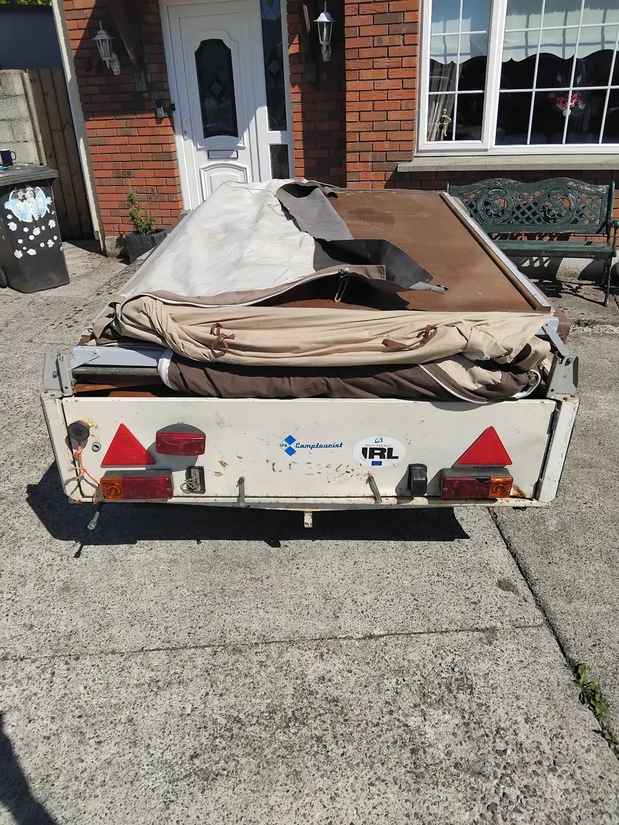 Trailer tent - Image 1