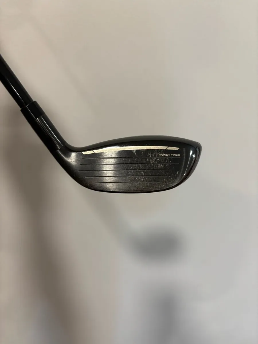 Left Hand Taylormade Qi10 22deg 4 Hybrid - Image 3