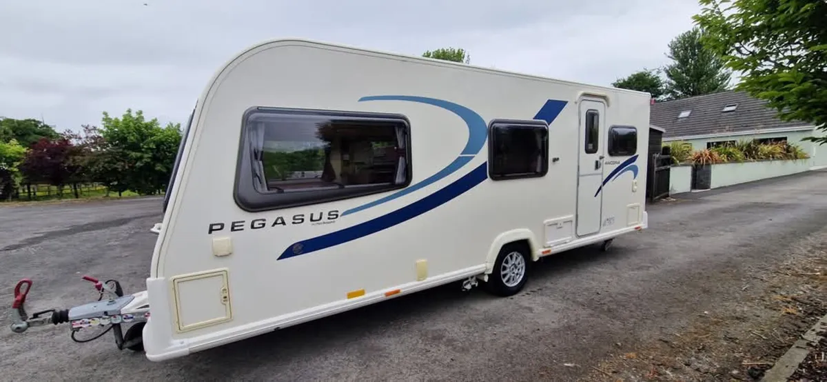 Bailey Pegasus x 6 berth caravan - Image 3