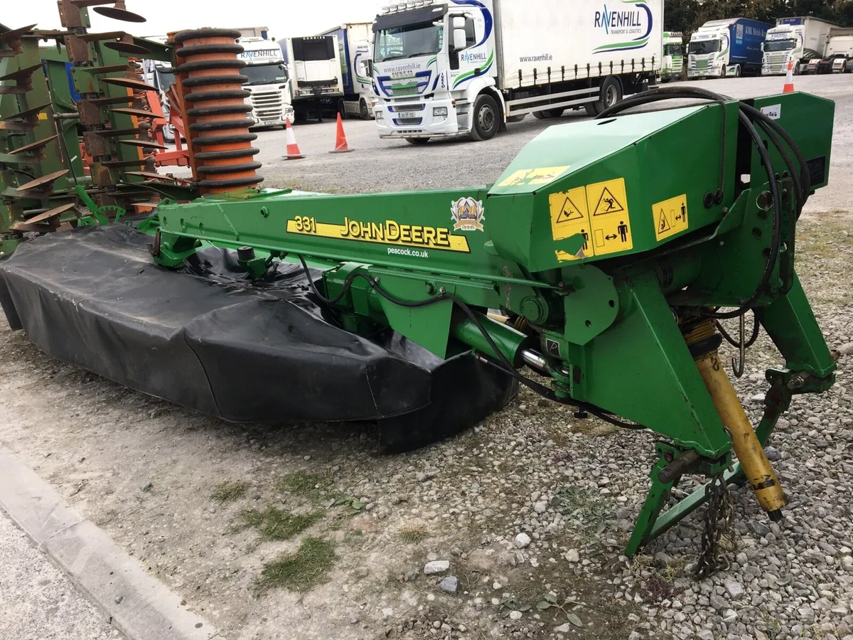 John Deere 331 mower - Image 1