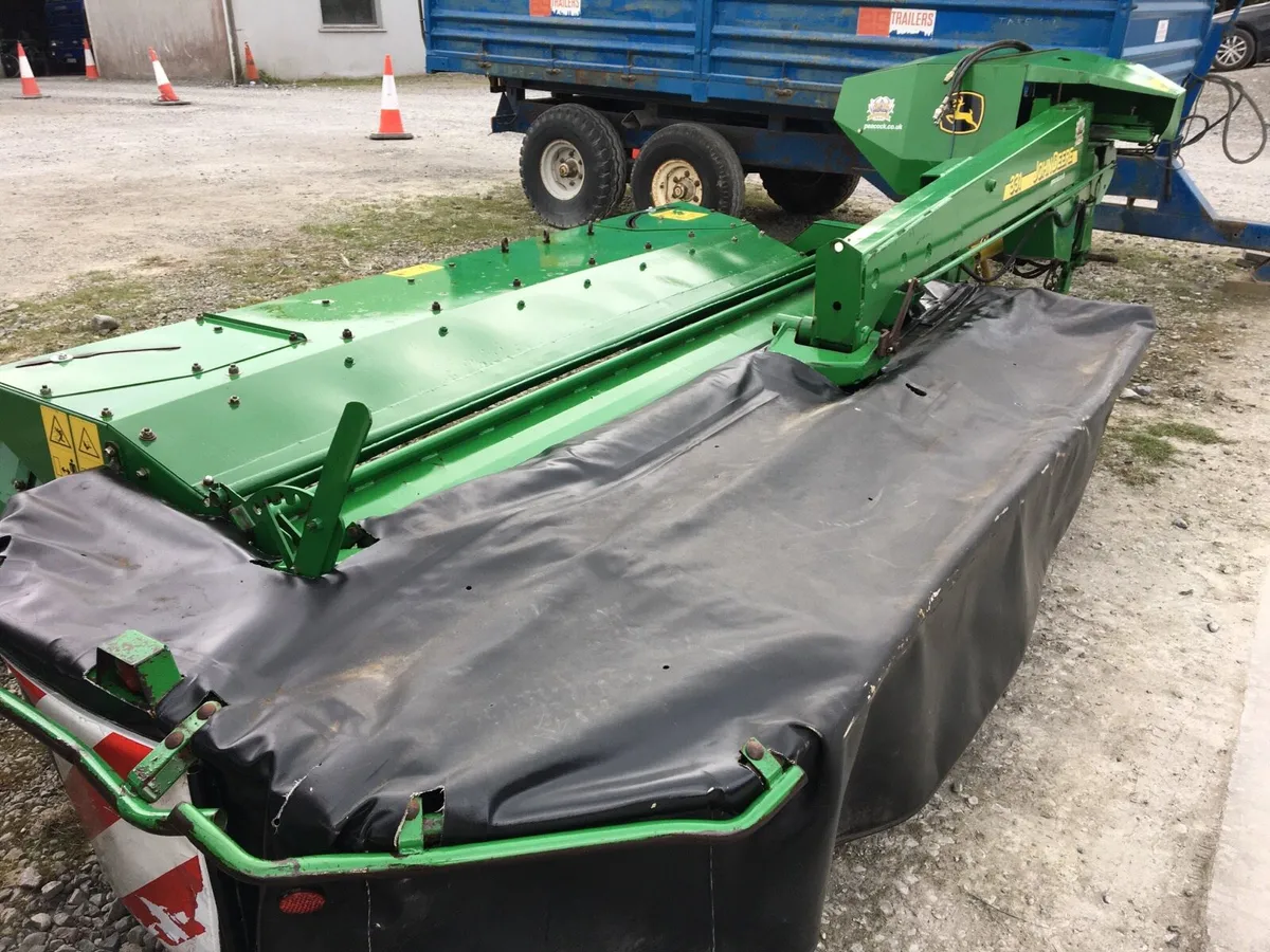 John Deere 331 mower - Image 2
