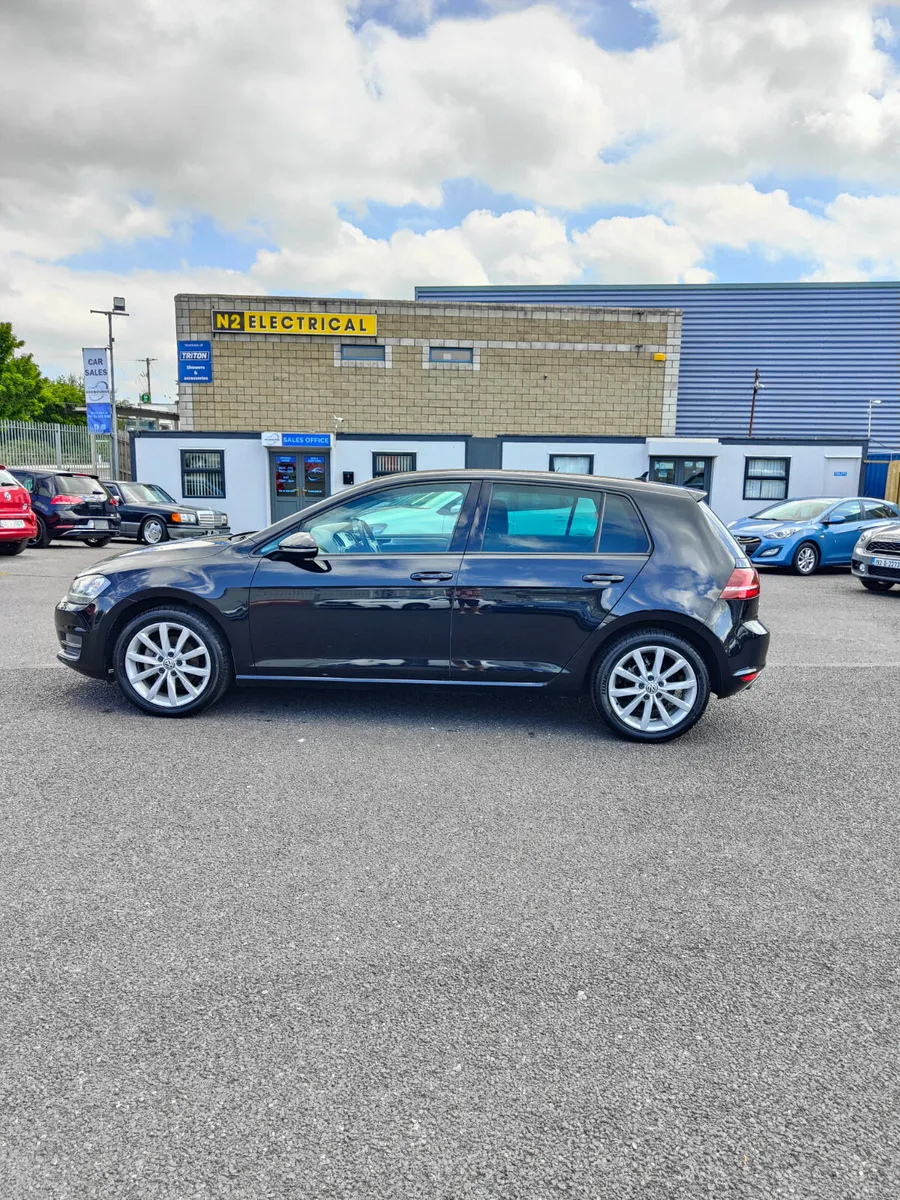 2017 VW GOLF 1.2TSI AUTOMATIC - Image 4